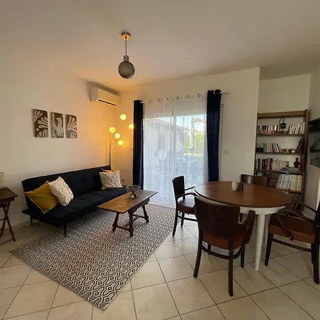 Les Jardins De Gabriel Holiday home *